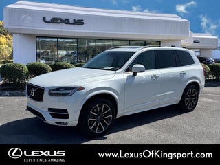 2018 Volvo XC90 T6 Momentum
