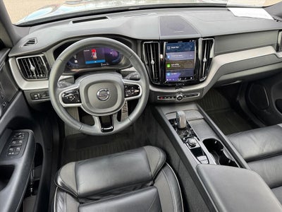 2022 Volvo XC60 Recharge Plug-In Hybrid T8 R-Design