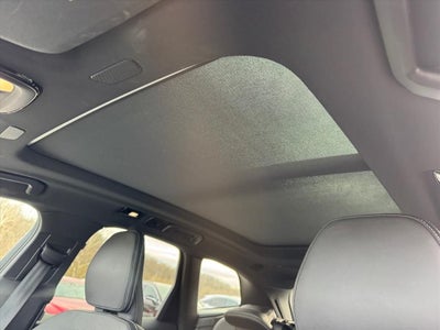 2022 Volvo XC60 Recharge Plug-In Hybrid T8 R-Design