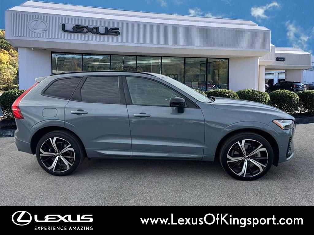 2022 Volvo XC60 Recharge Plug-In Hybrid T8 R-Design